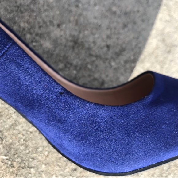 Royal Blue Suede Heels - Picture 5 of 8